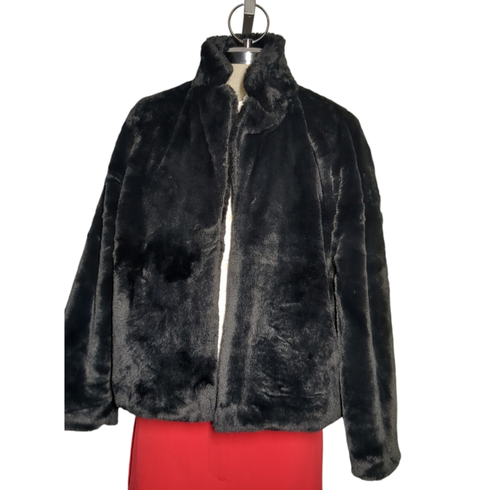 YAYA & CO  Luxury Black  Lite Faux Fur Jacket Size S